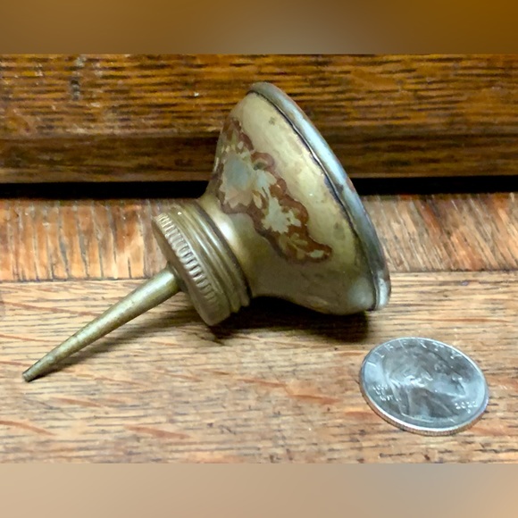 Antique Home Use Metal Straight Standard Spout Oil Can - Picture 7 of 12